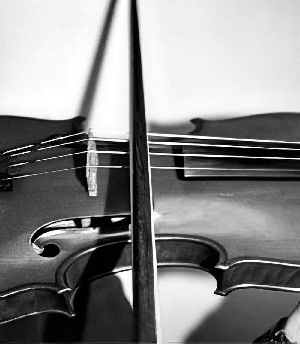 image demonstrating a bow placed straight across violin strings