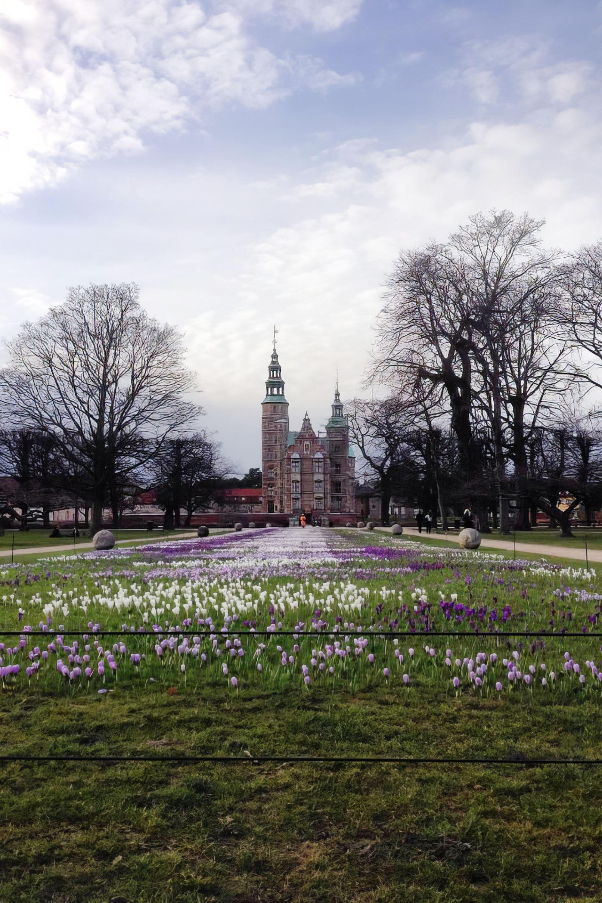 a Photo of Hellig Kors Kirken from the outside