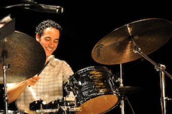 Fabio Augustinis playing drums