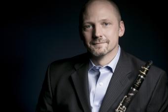 Portrait of clarinetist Jonathan Gunn