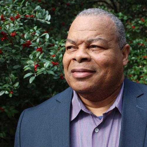 Donnie Ray Albert headshot