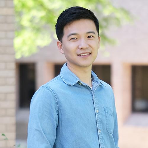 a headshot of Peng Liu