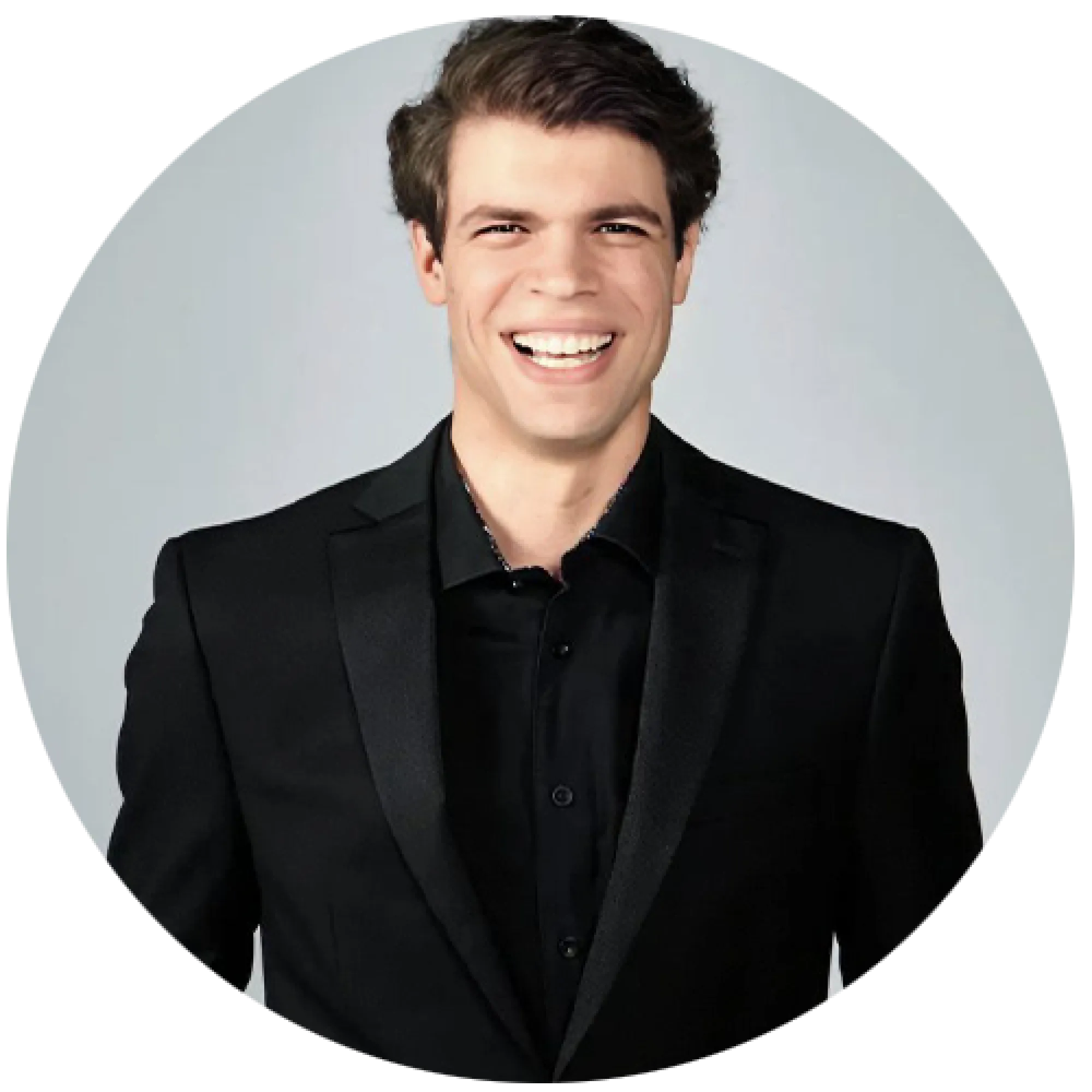 Headshot of Alex Amsel