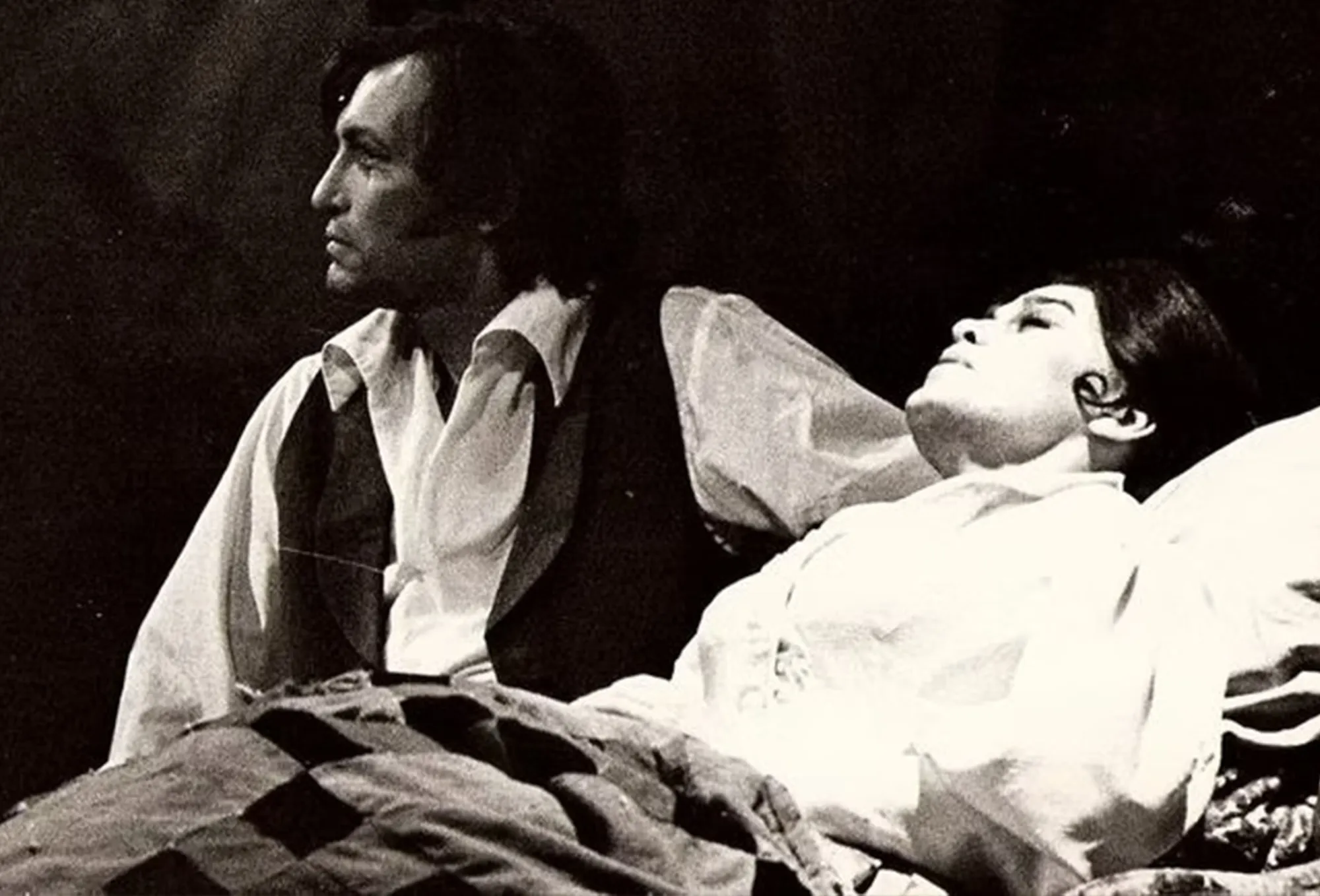 Two opera singers perform
