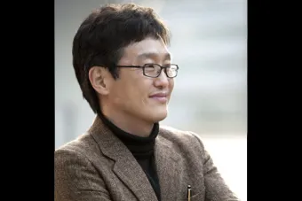 Hak Min Kim headshot