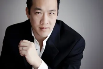 Kelly Kuo headshot