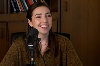 Kirsten Townander talking into a mic