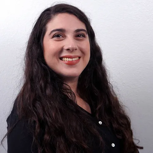 A headshot of Stefani Billidas