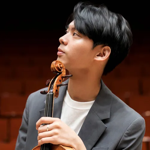 Sheng-Chieh Jason Lan poses with his viola