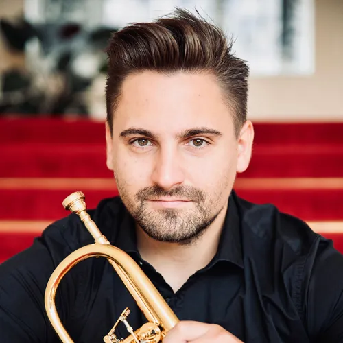 a headshot of Marc Zwingleberg